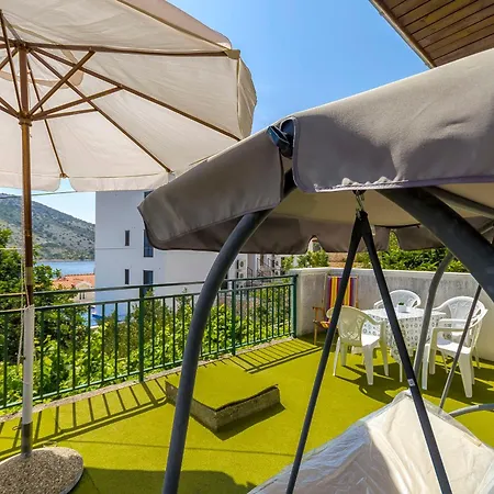 House Stella Dom wakacyjny Vinišće