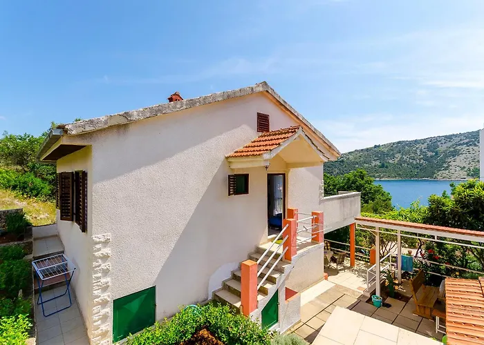 بيت للعطل House Stella Vinišće